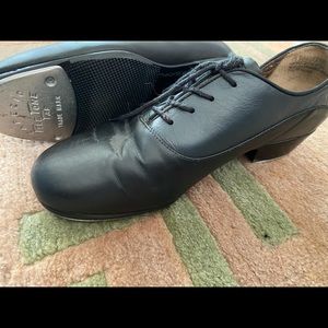Capezio Character stele Tone Tap shoe